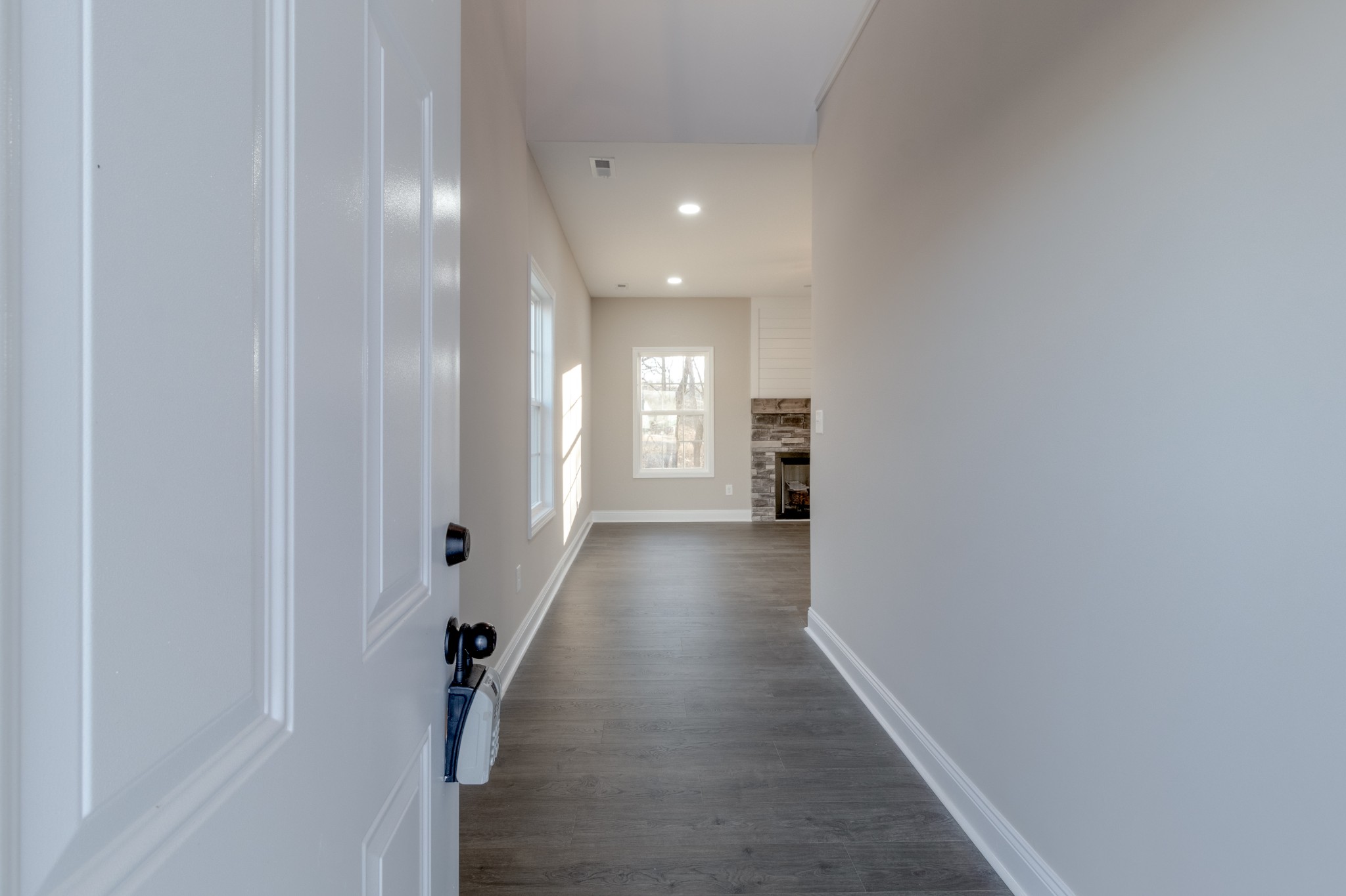1106 Winesap Road Clarksville, TN 37040 - Photo 2 of 27 Gallery Image 2
