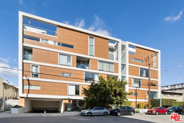 a car parked in front of a building