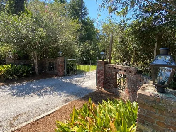 $1,799,900 | 73279 Military Road, Covington, LA 70435
