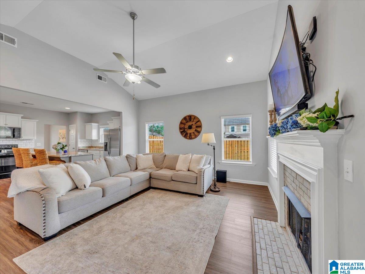 305 Shelby Farms Lane Alabaster, AL 35007 - Photo 14 of 42