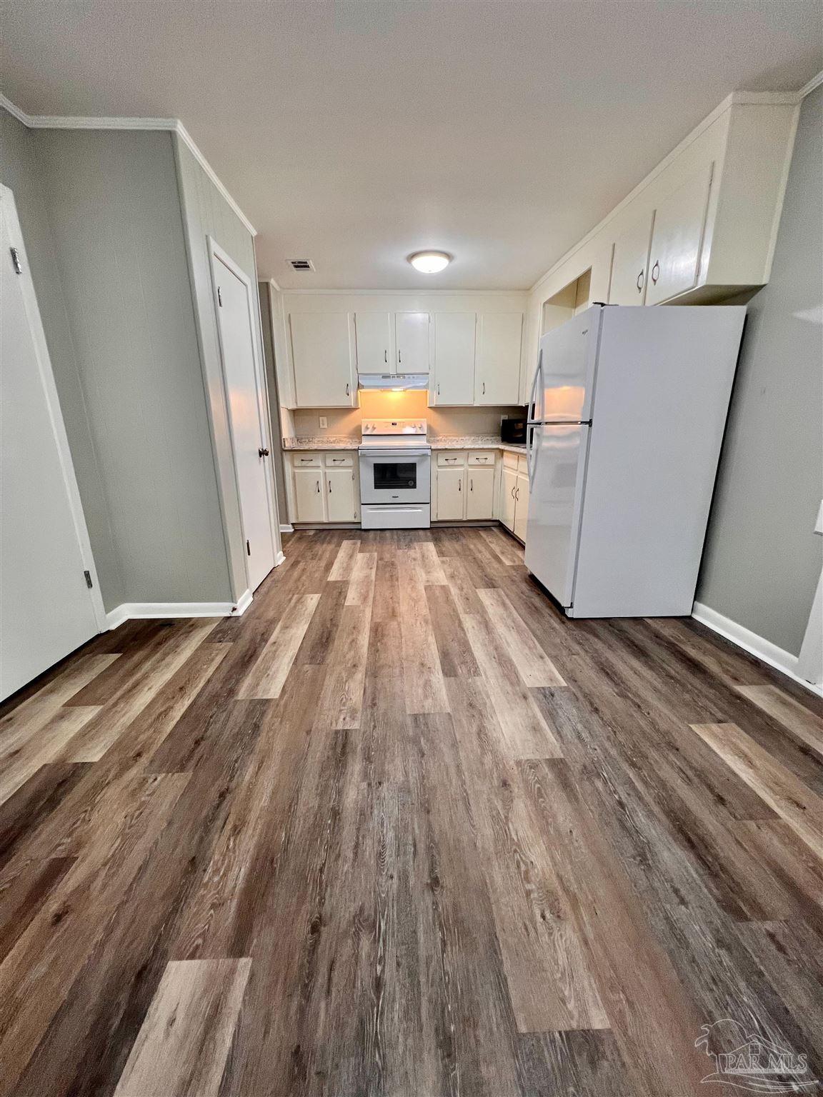 1313 Lepley Road Pensacola, FL 32534 - Photo 2 of 15
