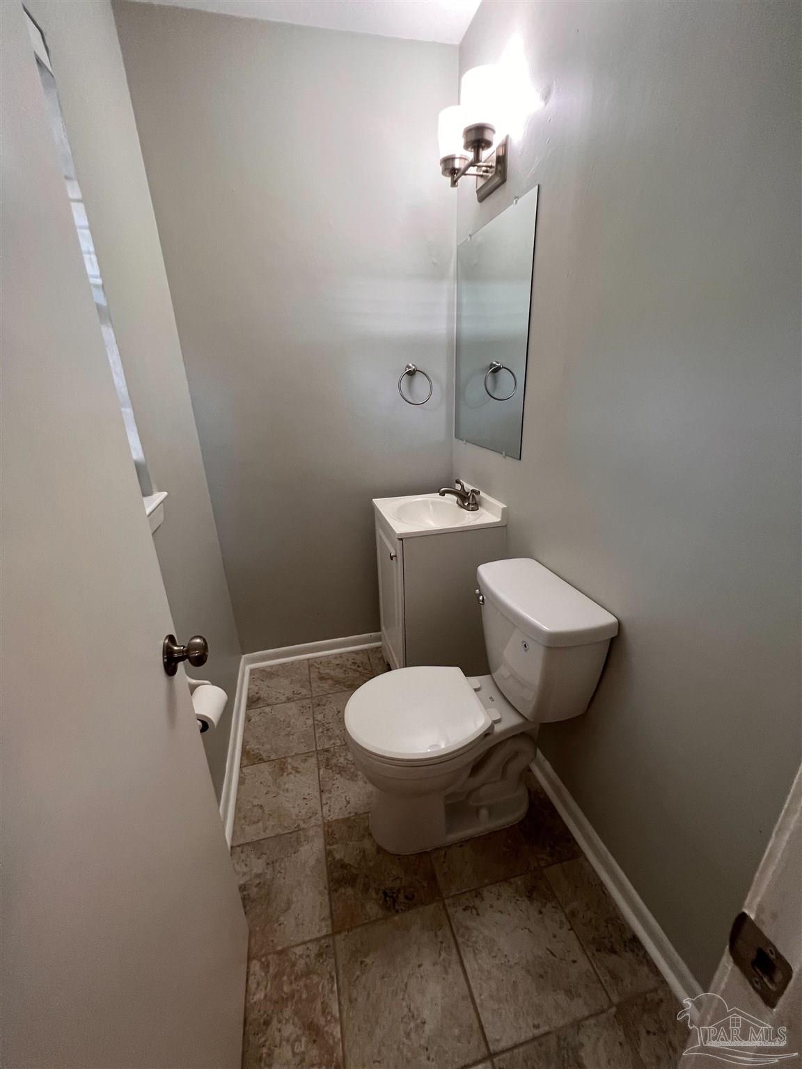 1313 Lepley Road Pensacola, FL 32534 - Photo 10 of 15