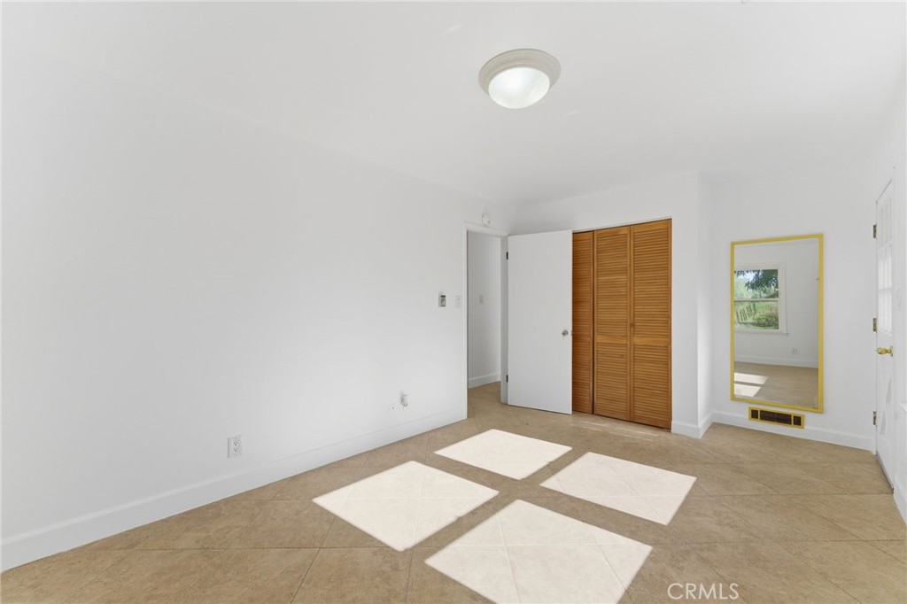 20095 Gustin Road Perris, CA 92570 - Photo 13 of 51