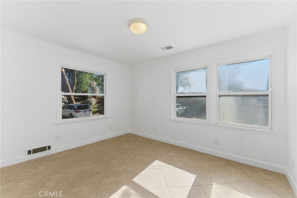 20095 Gustin Road Perris, CA 92570 - Photo 14 of 51