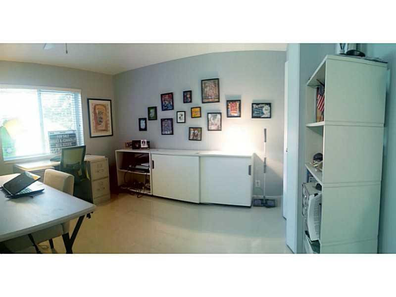 2004 Riverside Place, Unit 1 Wilton Manors, FL 33305 - Photo 17 of 20 Bedroom