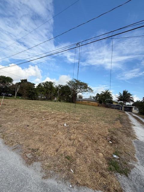 4583 Diekhans Road West Palm Beach, FL 33417 - Photo 3 of 6 a view of a backyard