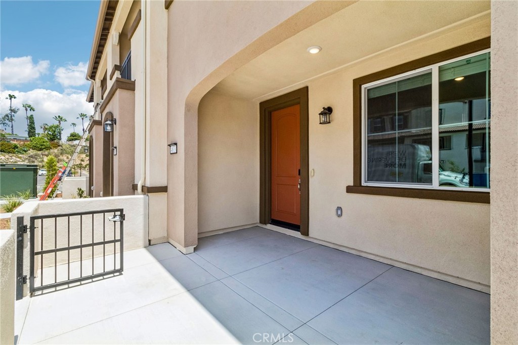 4873 Merida Way Oceanside, CA 92057 - Photo 3 of 47