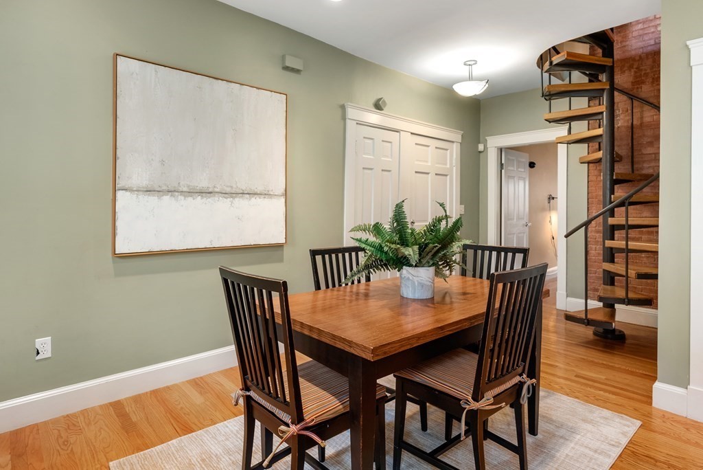 123 Kilsyth Road, Unit 1 Boston, MA 02135 - Photo 9 of 28