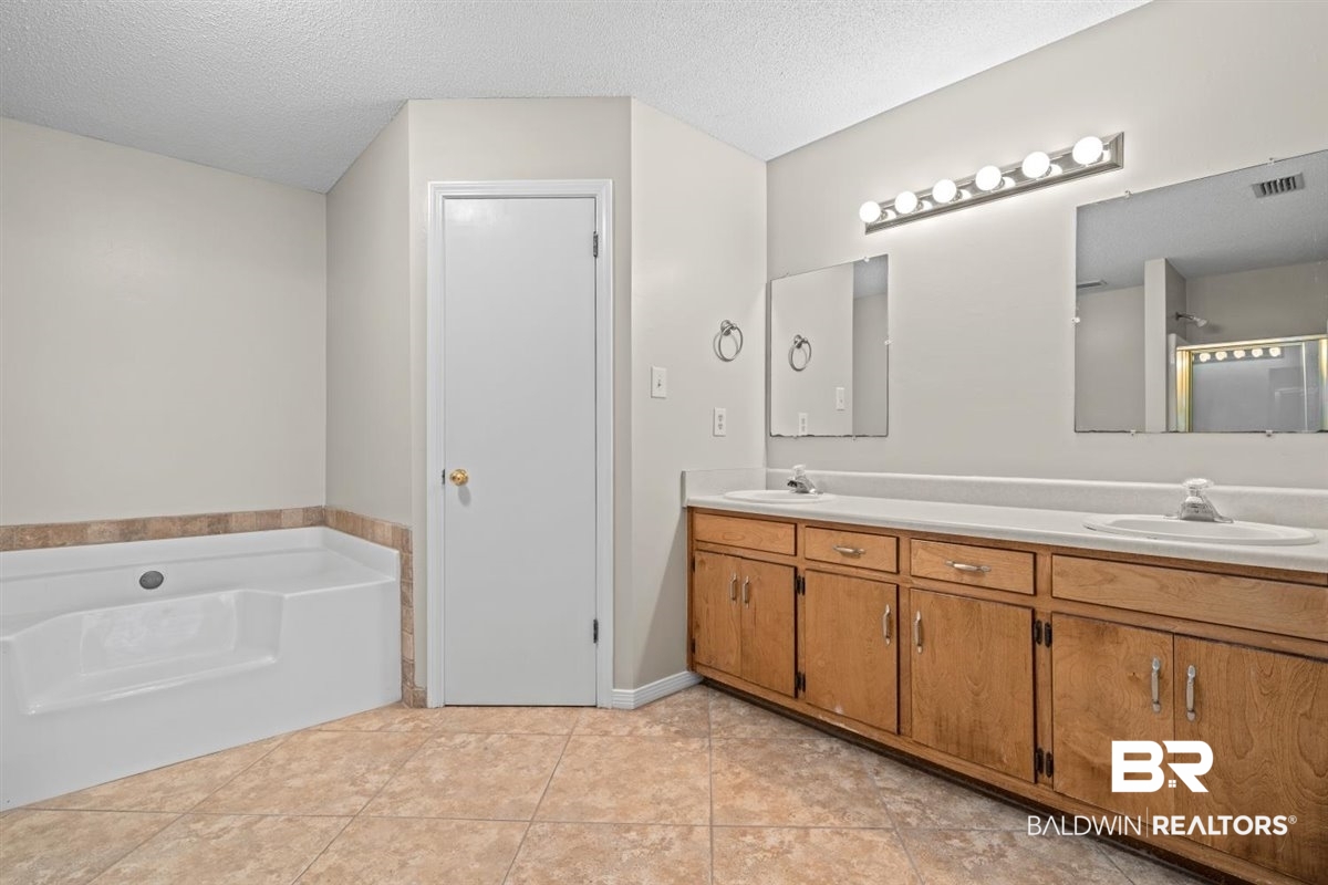 8405 Abbey Road Wilmer, AL 36587 - Photo 14 of 29