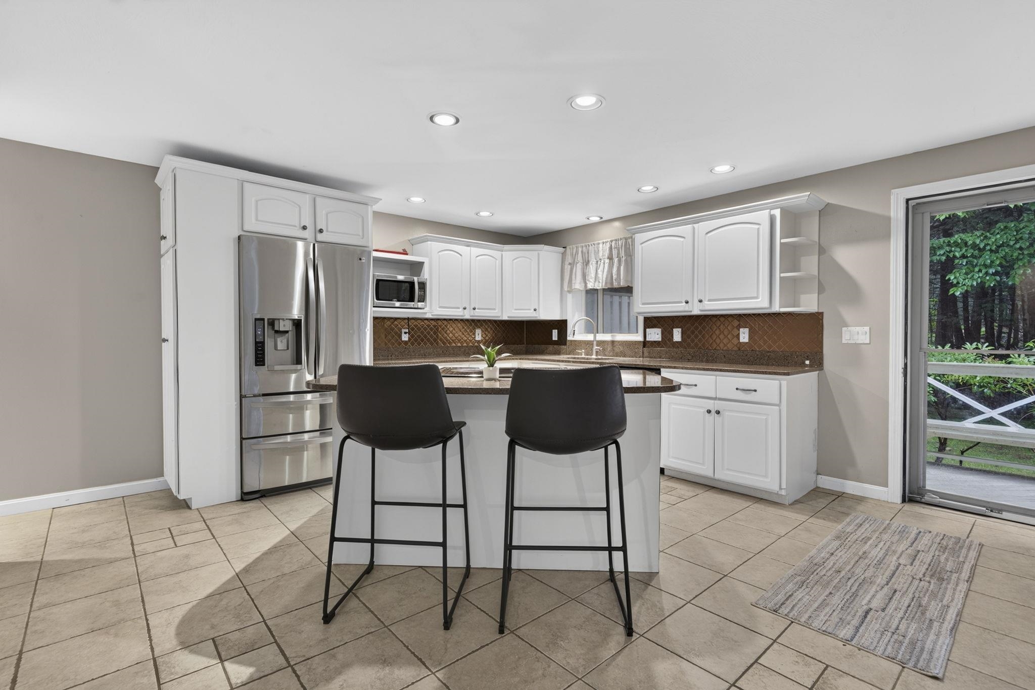 12 Ryan Road, Unit B Goffstown, NH 03045 - Photo 6 of 60