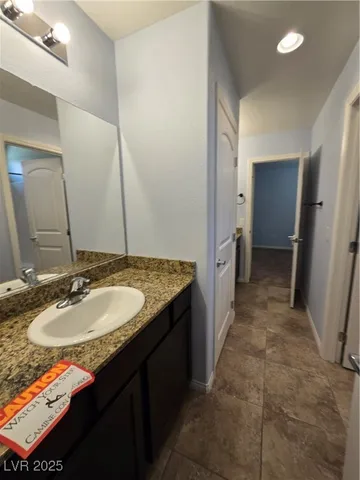 $2,000 | 9213 Black Diamond Street, Las Vegas, NV 89178