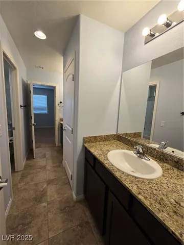 $2,000 | 9213 Black Diamond Street, Las Vegas, NV 89178