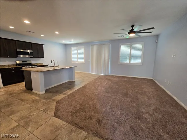 $2,000 | 9213 Black Diamond Street, Las Vegas, NV 89178