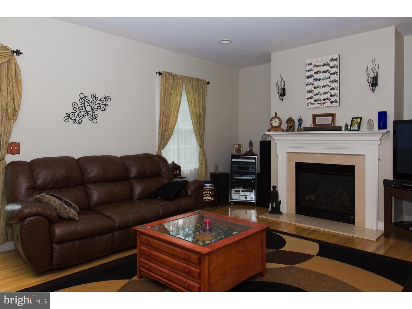427 Lewistown Road Columbus, NJ 08022 - Photo 3 of 22