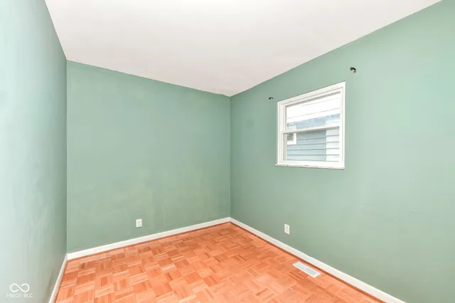 $277,500 | 6121 Norwaldo Avenue, Indianapolis, IN 46220