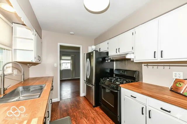 $277,500 | 6121 Norwaldo Avenue, Indianapolis, IN 46220