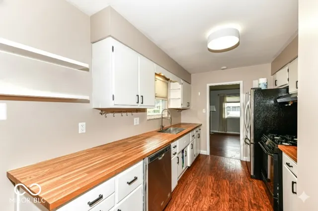 $277,500 | 6121 Norwaldo Avenue, Indianapolis, IN 46220