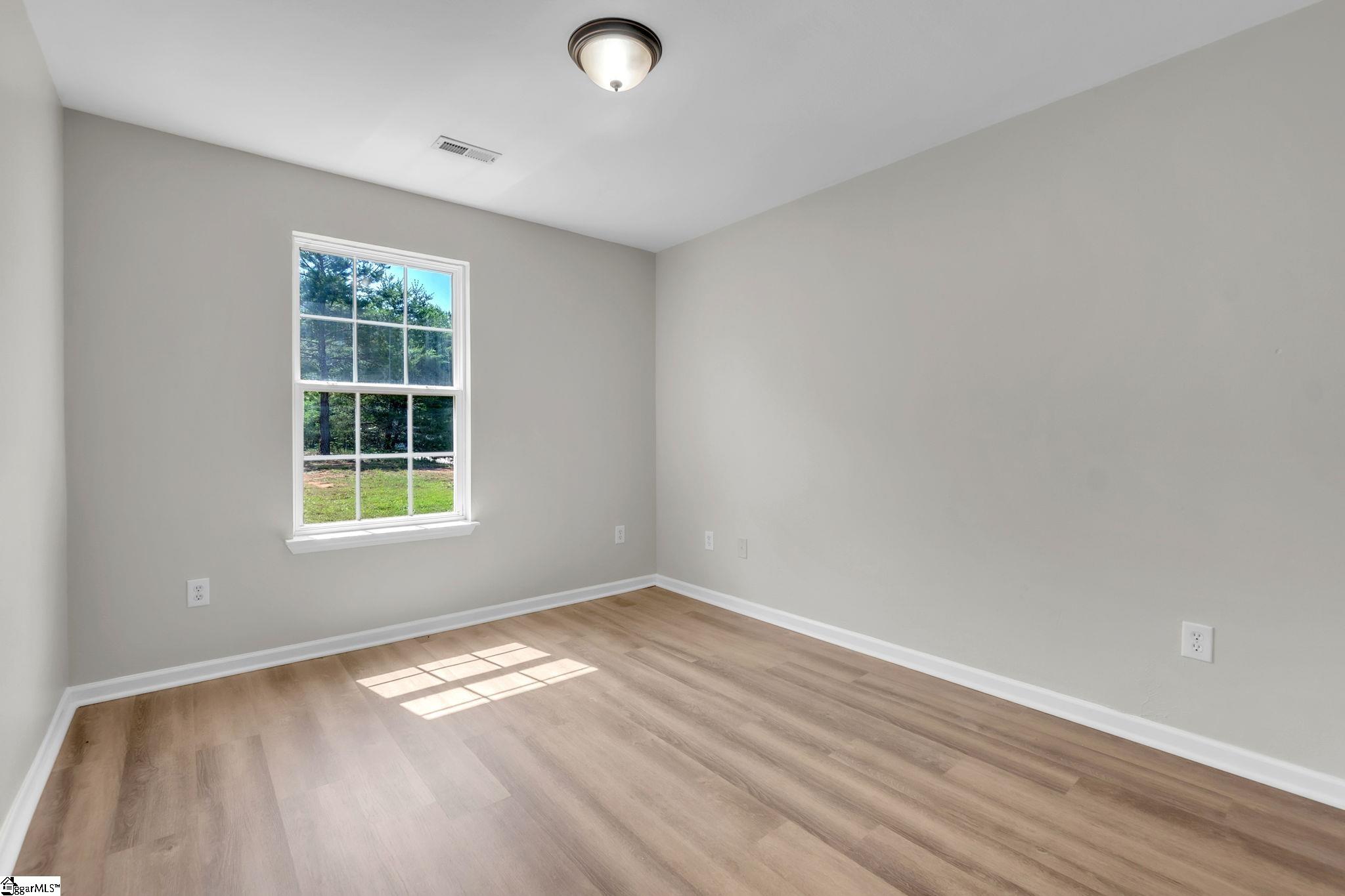 221 Riverbreeze Road Greenville, SC 29611 - Photo 18 of 25