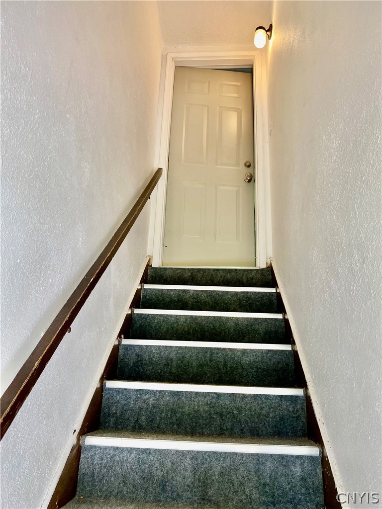 220 Roxann Avenue Cicero, NY 13212 - Photo 21 of 37