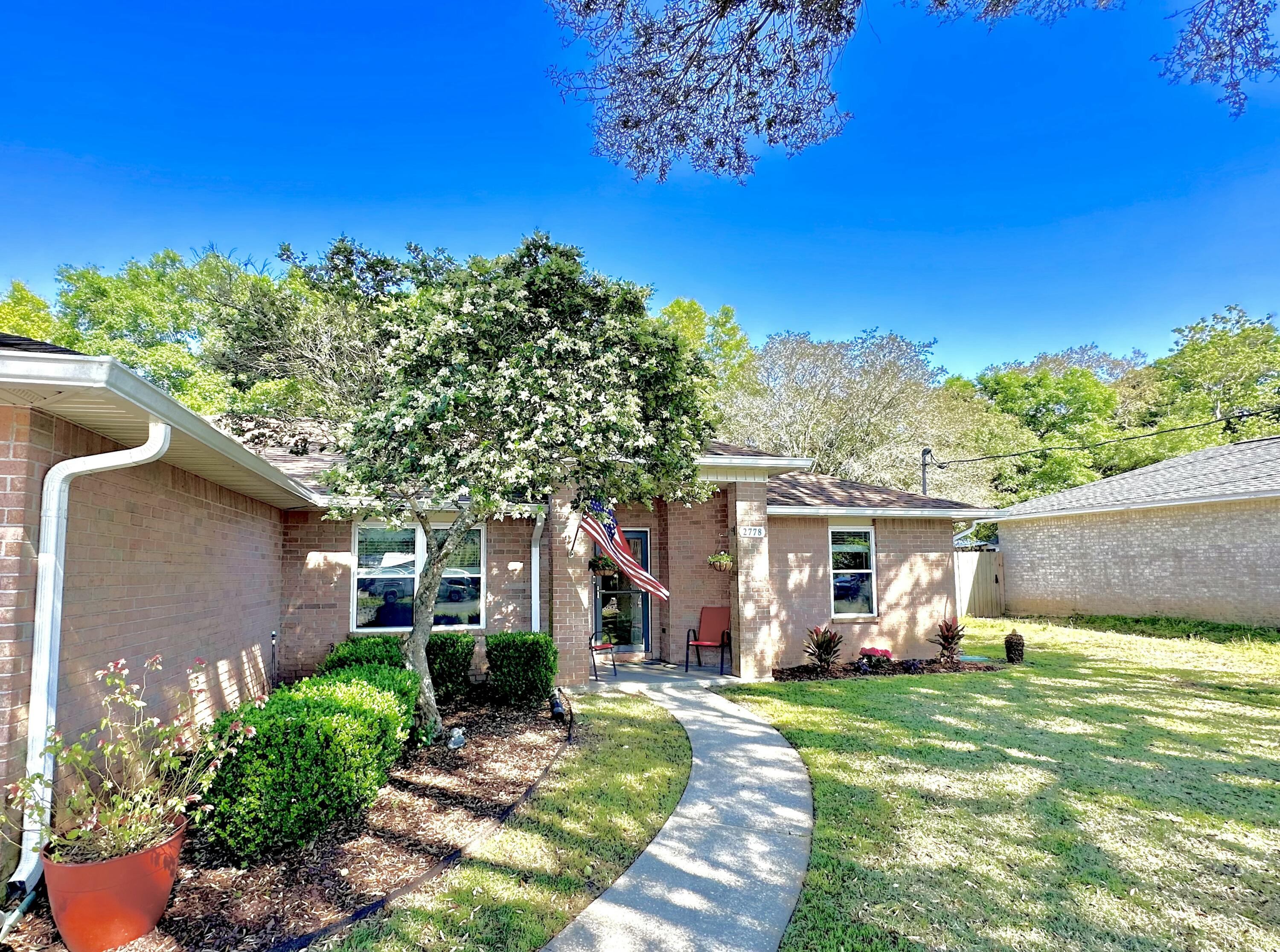 2778 Riverside Landing Drive Navarre, FL 32566 - Photo 5 of 62 IMG_3639