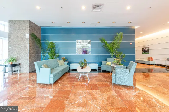 a view of livingroom with an furniture