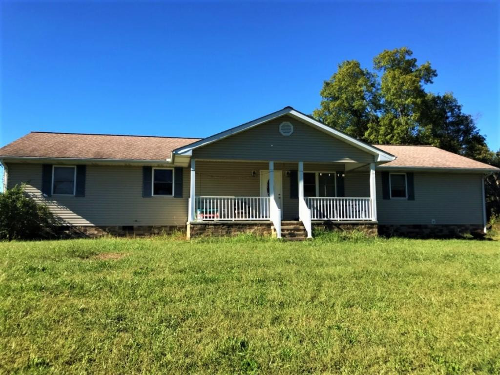 286 Riviera Drive Newport, TN 37821 - Photo 1 of 22 286 Riviera Dr