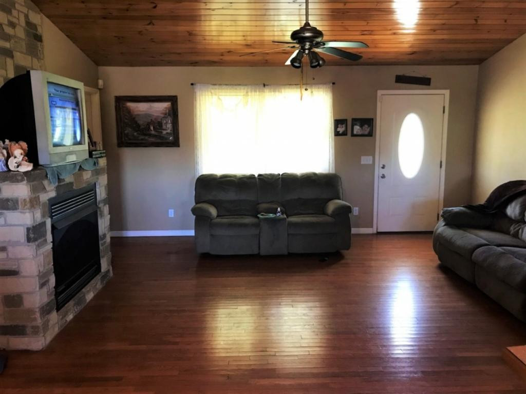 286 Riviera Drive Newport, TN 37821 - Photo 5 of 22 Photo 5