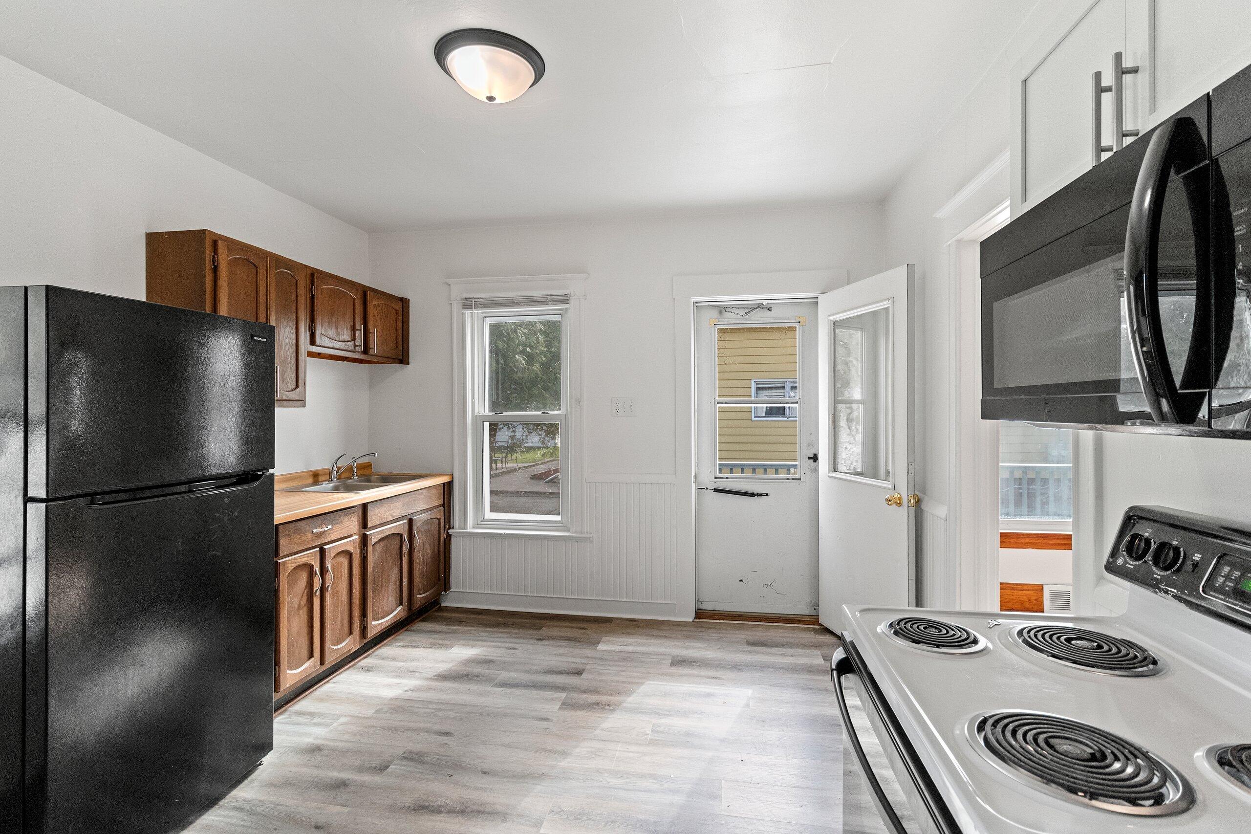 1808 27th Street Two Rivers, WI 54241 - Photo 19 of 71 051-180827thStreet-TwoRivers-WI-54241-SM