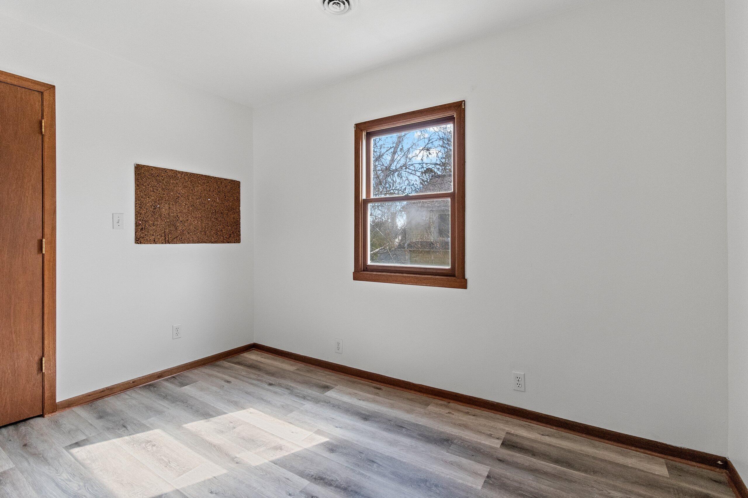 1808 27th Street Two Rivers, WI 54241 - Photo 35 of 71 070-180827thStreet-TwoRivers-WI-54241-SM