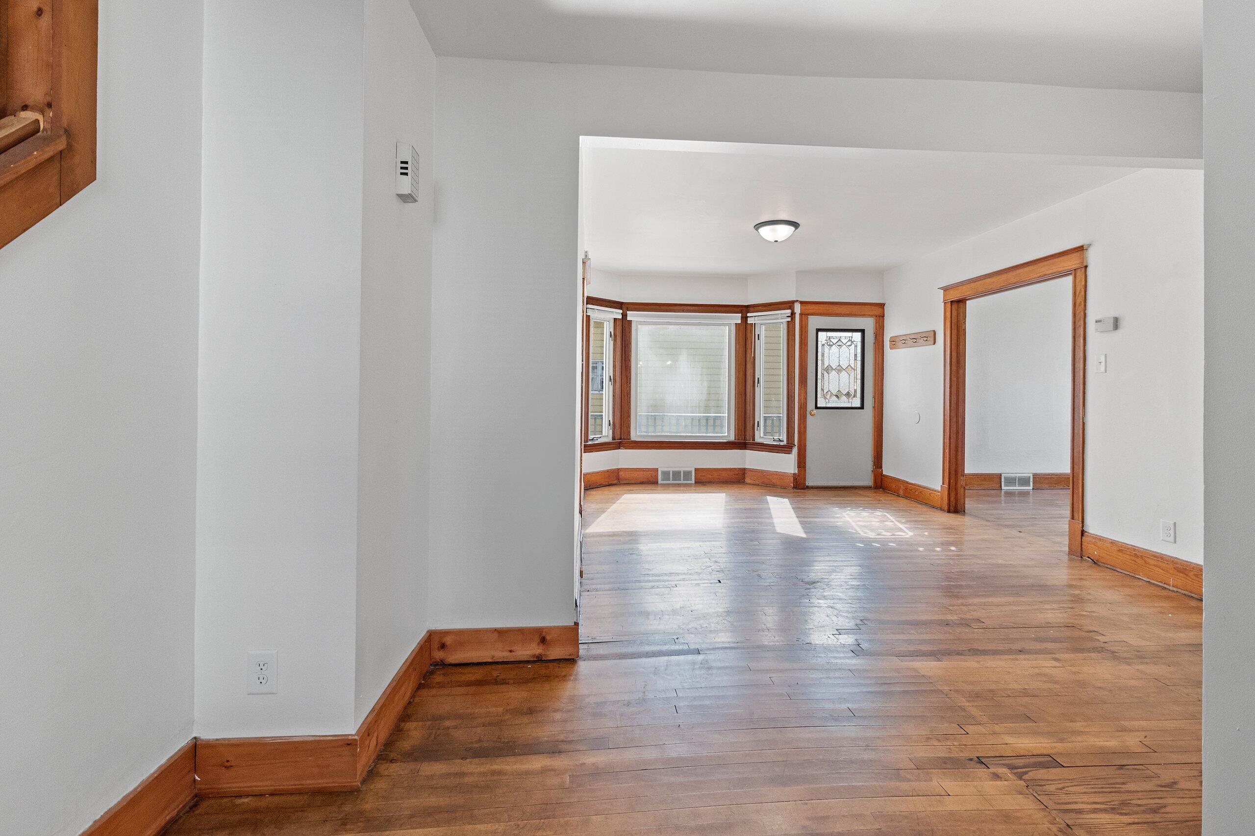 1808 27th Street Two Rivers, WI 54241 - Photo 5 of 71 037-180827thStreet-TwoRivers-WI-54241-SM