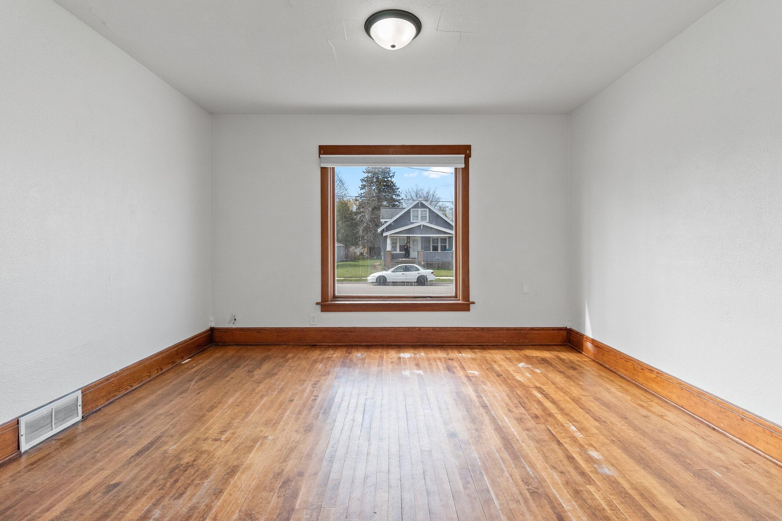1808 27th Street Two Rivers, WI 54241 - Photo 10 of 71 042-180827thStreet-TwoRivers-WI-54241-SM
