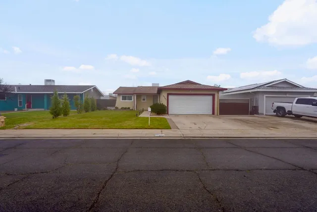 $475,000 | 2721 Villa Ramon Drive, Ceres, CA 95307