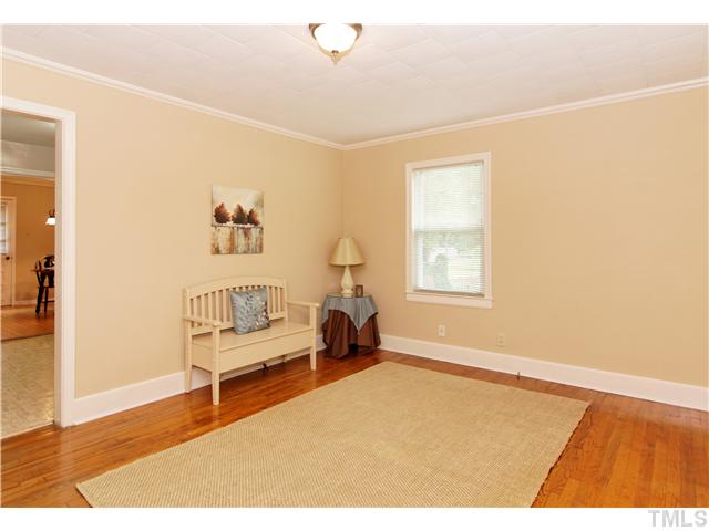 1214 Hamlin Road Durham, NC 27704 - Photo 5 of 24 Gallery Image 5