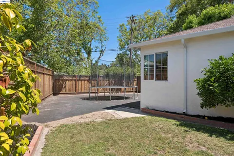 $835,000 | 15915 Via Toledo, San Lorenzo, CA 94580