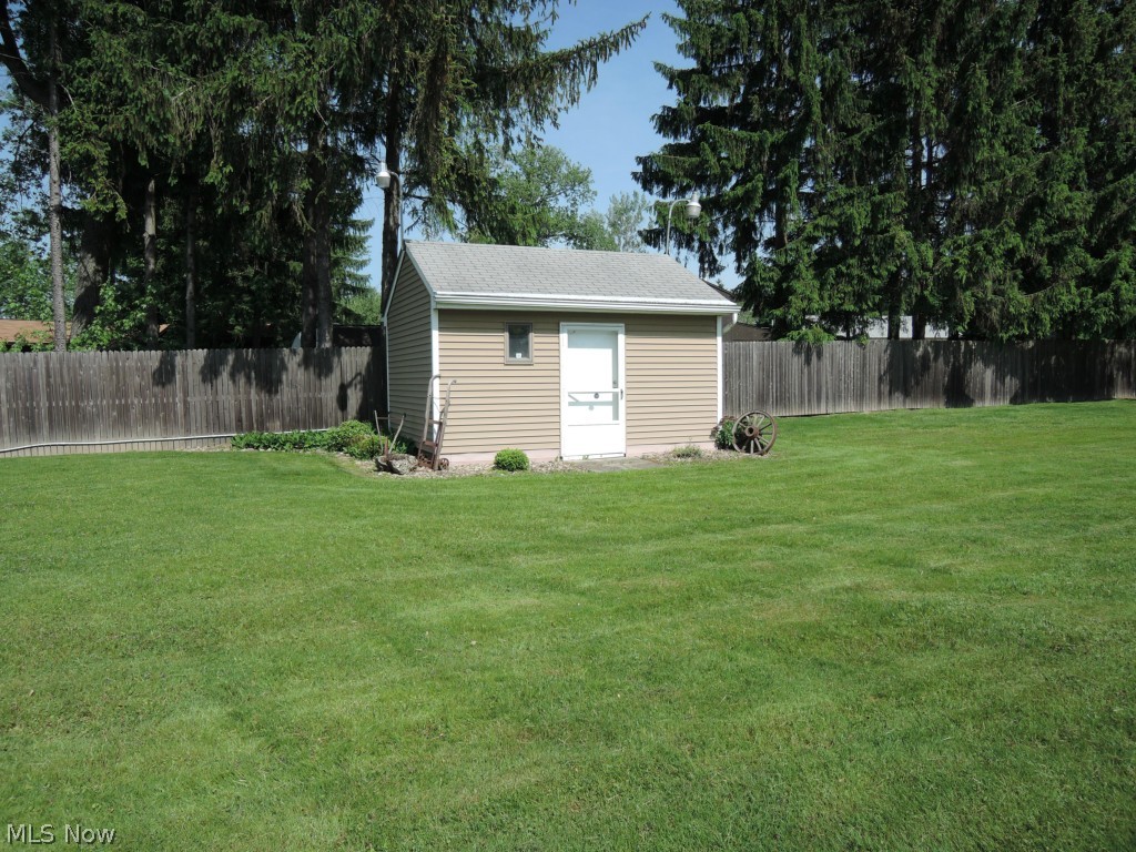 2550 East Garfield Road New Springfield, OH 44443 - Photo 23 of 25
