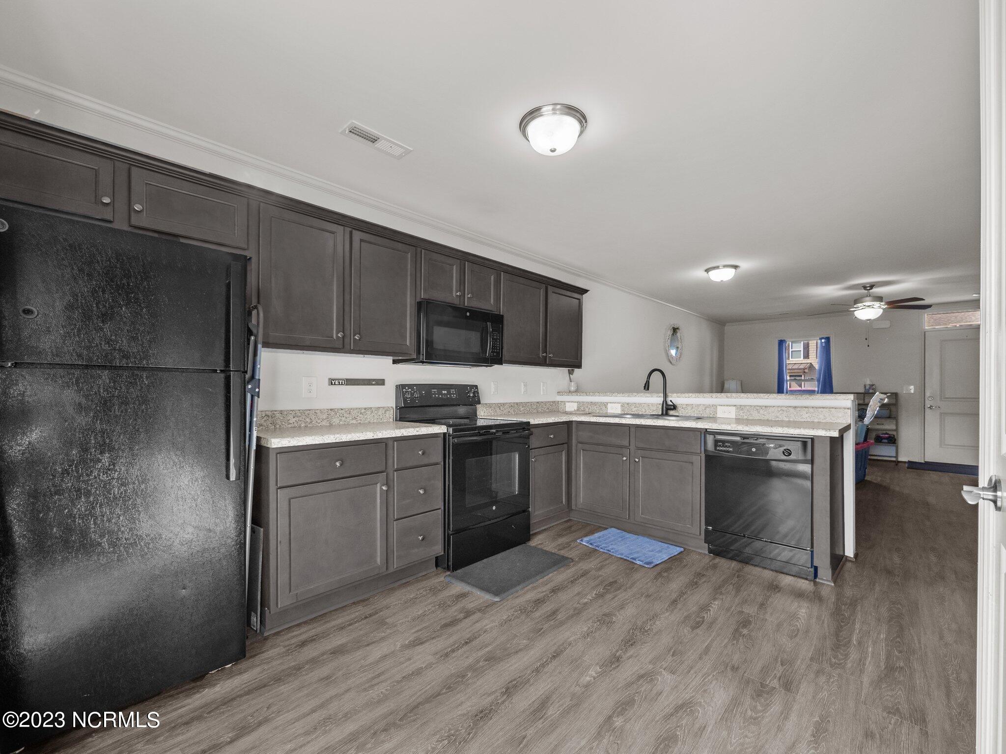 434 Sullivan Loop Road Midway Park, NC 28544 - Photo 17 of 34 21-web-or-mls-M1B12007