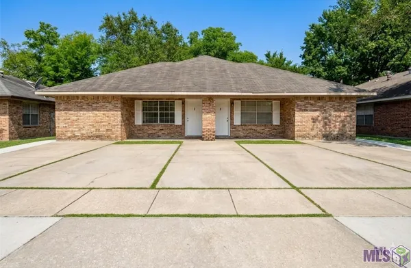 $230,000 | 13631-13633 Goodwood Boulevard, Unit 2, Baton Rouge, LA 70815