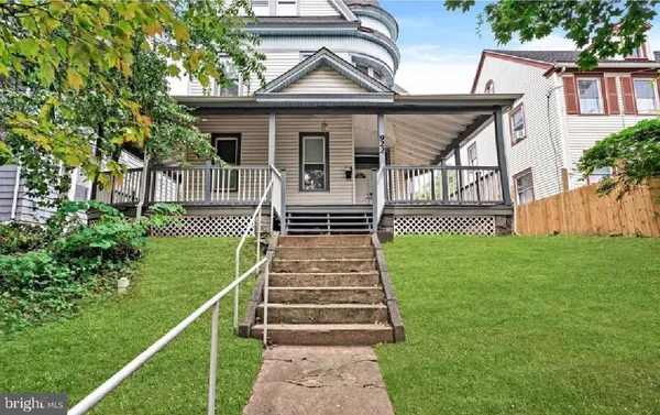 $425,000 | 922 Edgewood Avenue, Trenton, NJ 08618