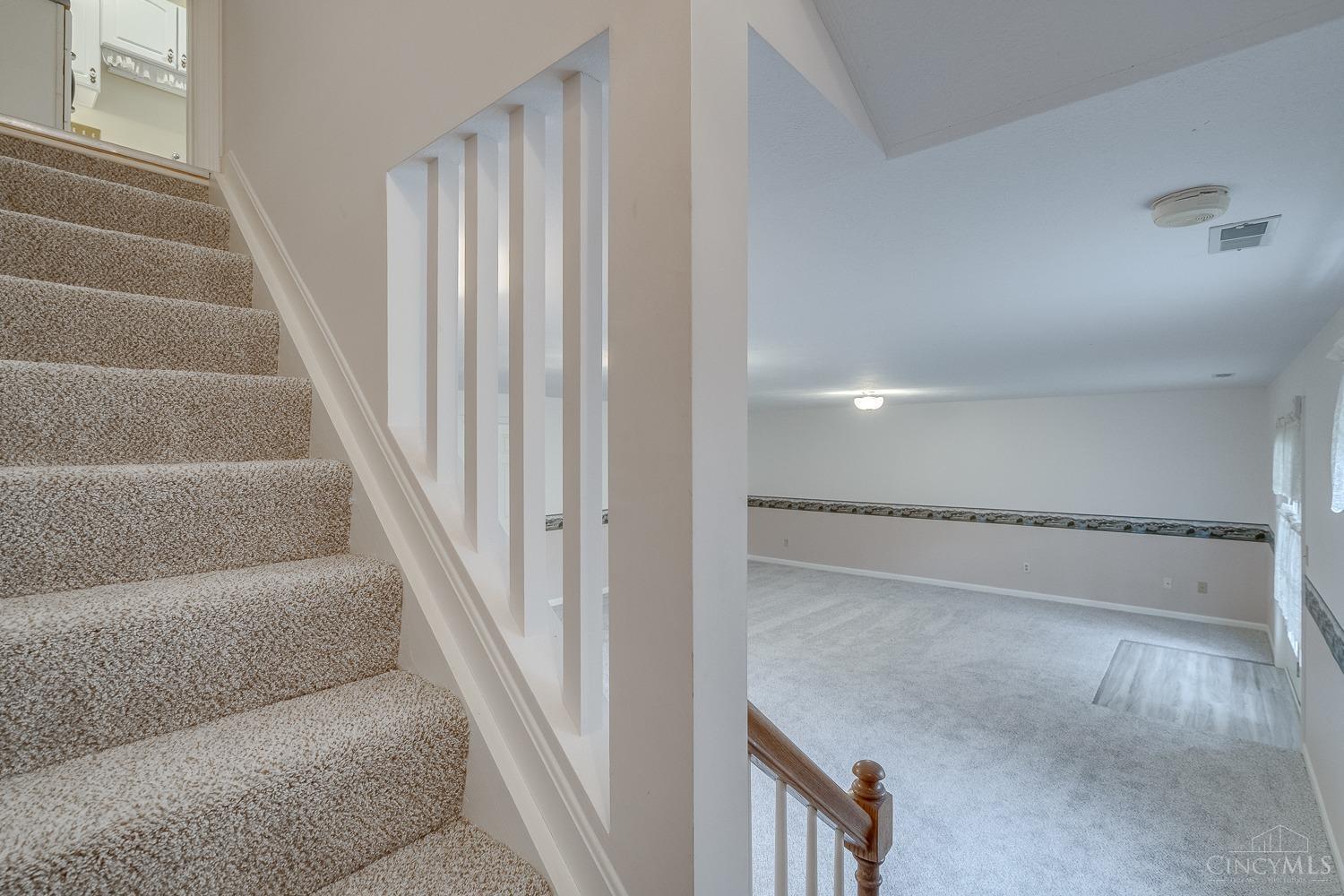 3711 Galbraith Road, Unit 70 Cincinnati, OH 45247 - Photo 39 of 60 Gallery Image 39