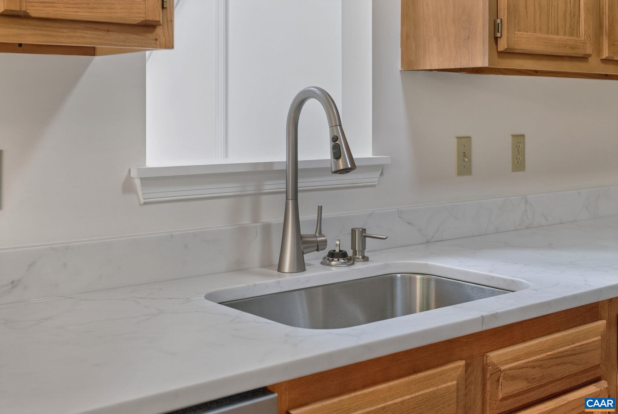 435 Riverside Avenue Charlottesville, VA 22902 - Photo 13 of 31