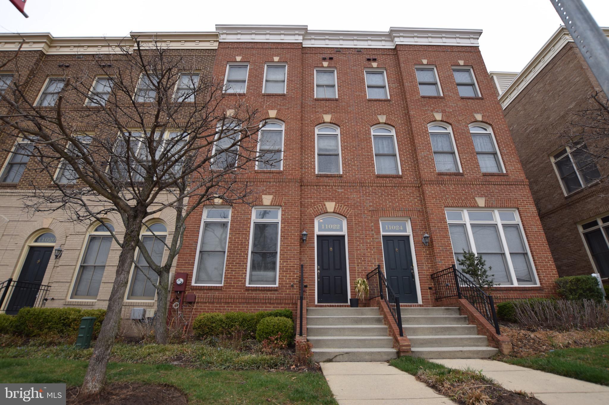 Exterior View (front)