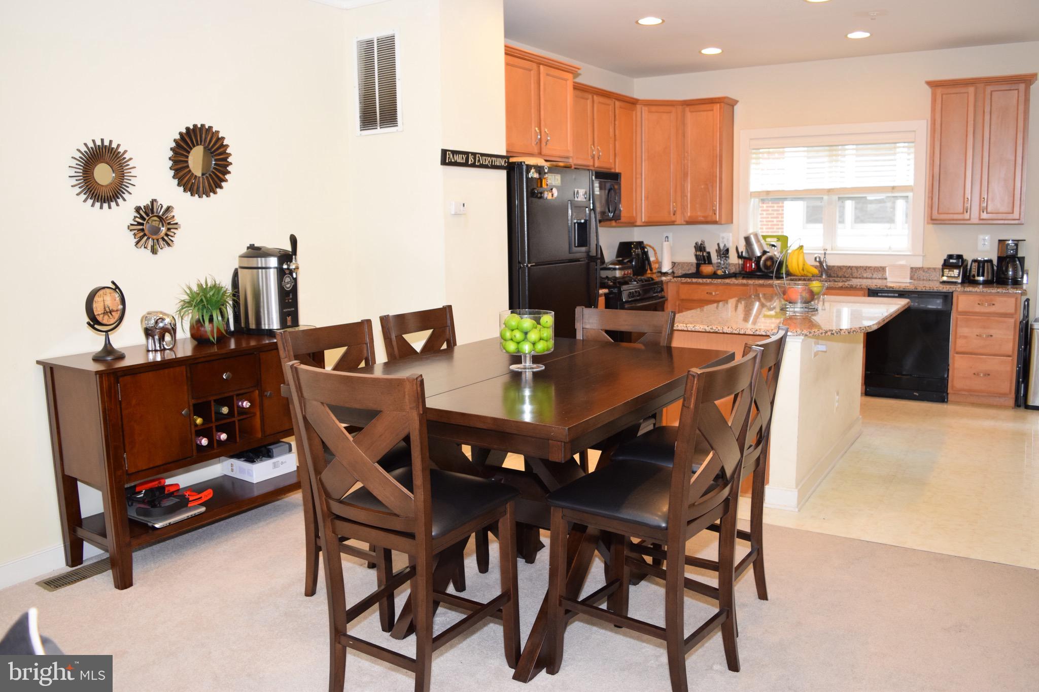 11022 Amherst Avenue Silver Spring, MD 20902 - Photo 9 of 32 Dining area