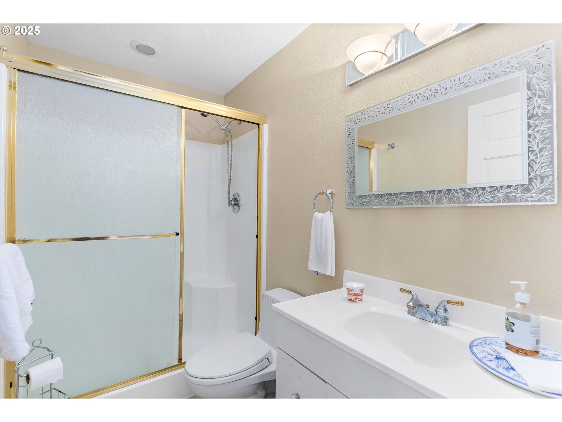 1505 Country Club Road Lake Oswego, OR 97034 - Photo 20 of 48