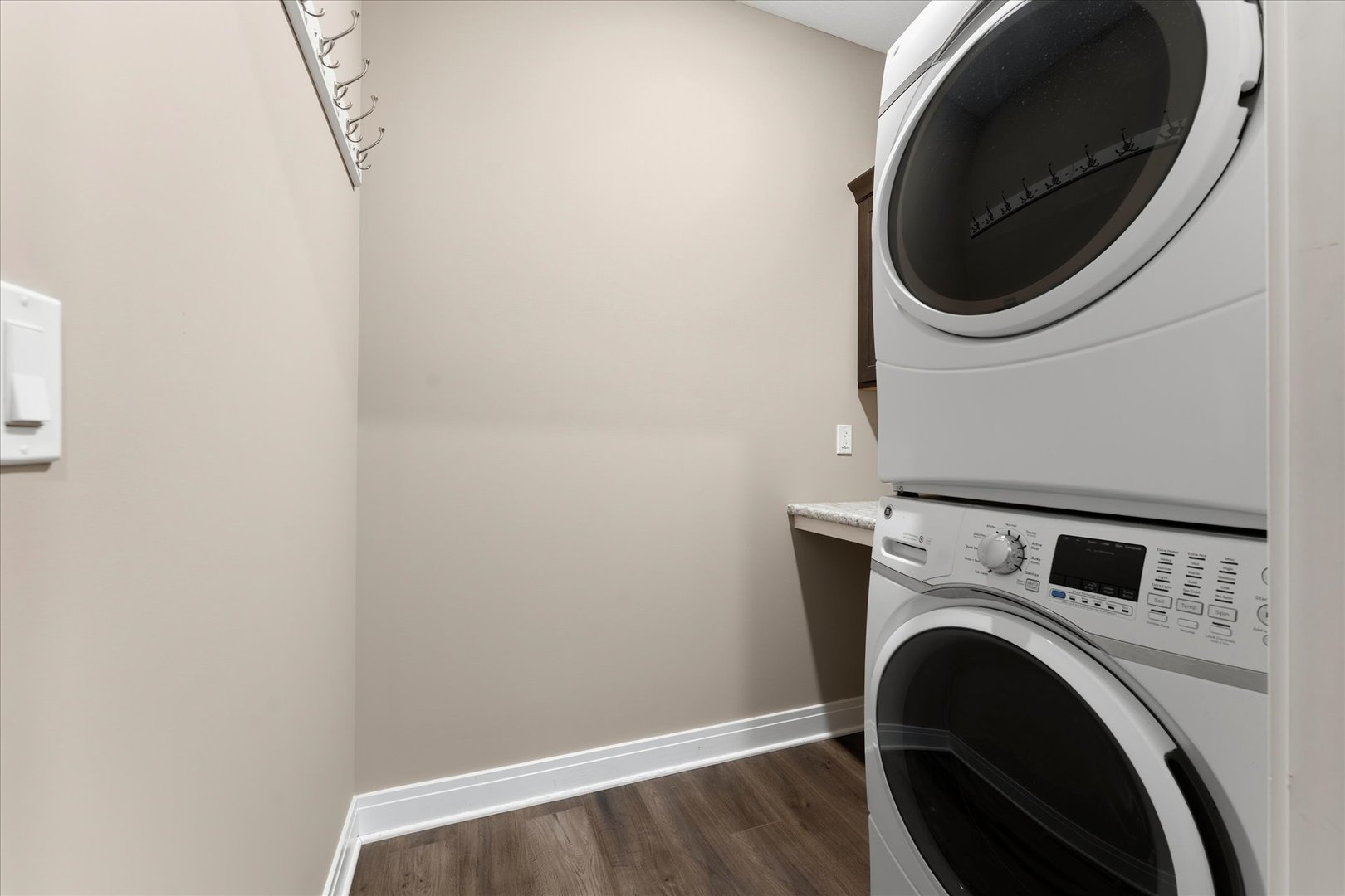 3411 Boulder Ridge Drive Champaign, IL 61822 - Photo 18 of 36 a utility room with dryer and washer