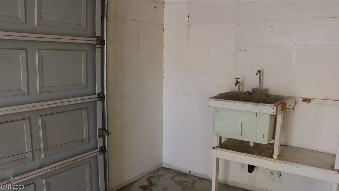 533 Close Avenue Henderson, NV 89011 - Photo 37 of 55