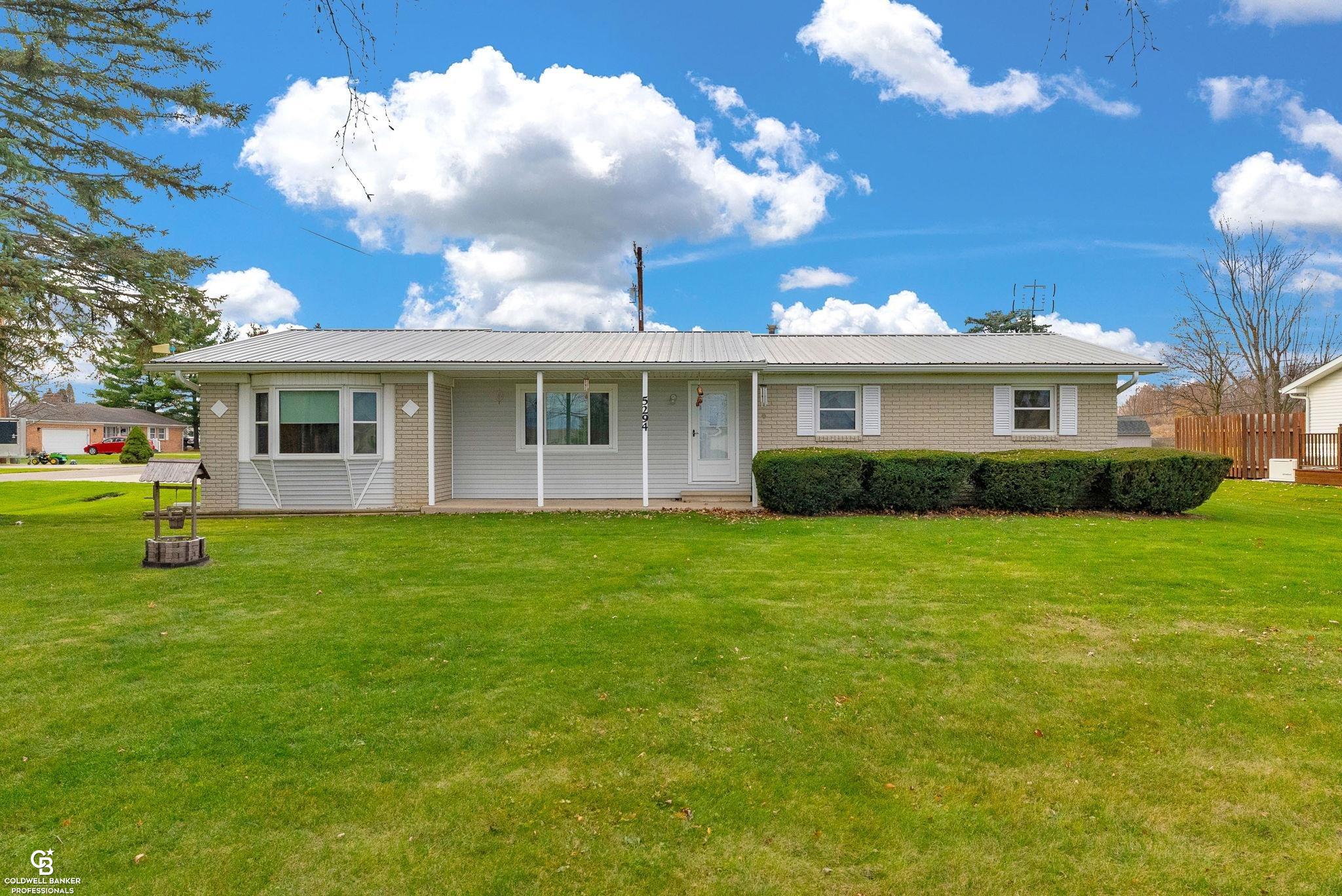 5294 Sandusky Road Peck, MI 48466 - Photo 1 of 45 50194631-8f8c7829-6c7b-4050-9b69-f60f705dca10.JPG