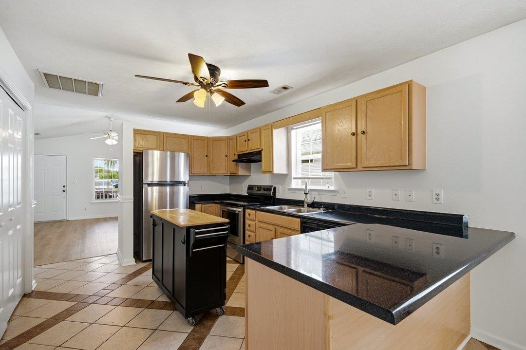 3036 Sabal Court Murrells Inlet, SC 29576 - Photo 8 of 42