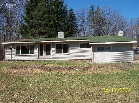 3815 West Burnside Road Columbiaville, MI 48421 - Photo 1 of 6 20144976.JPG