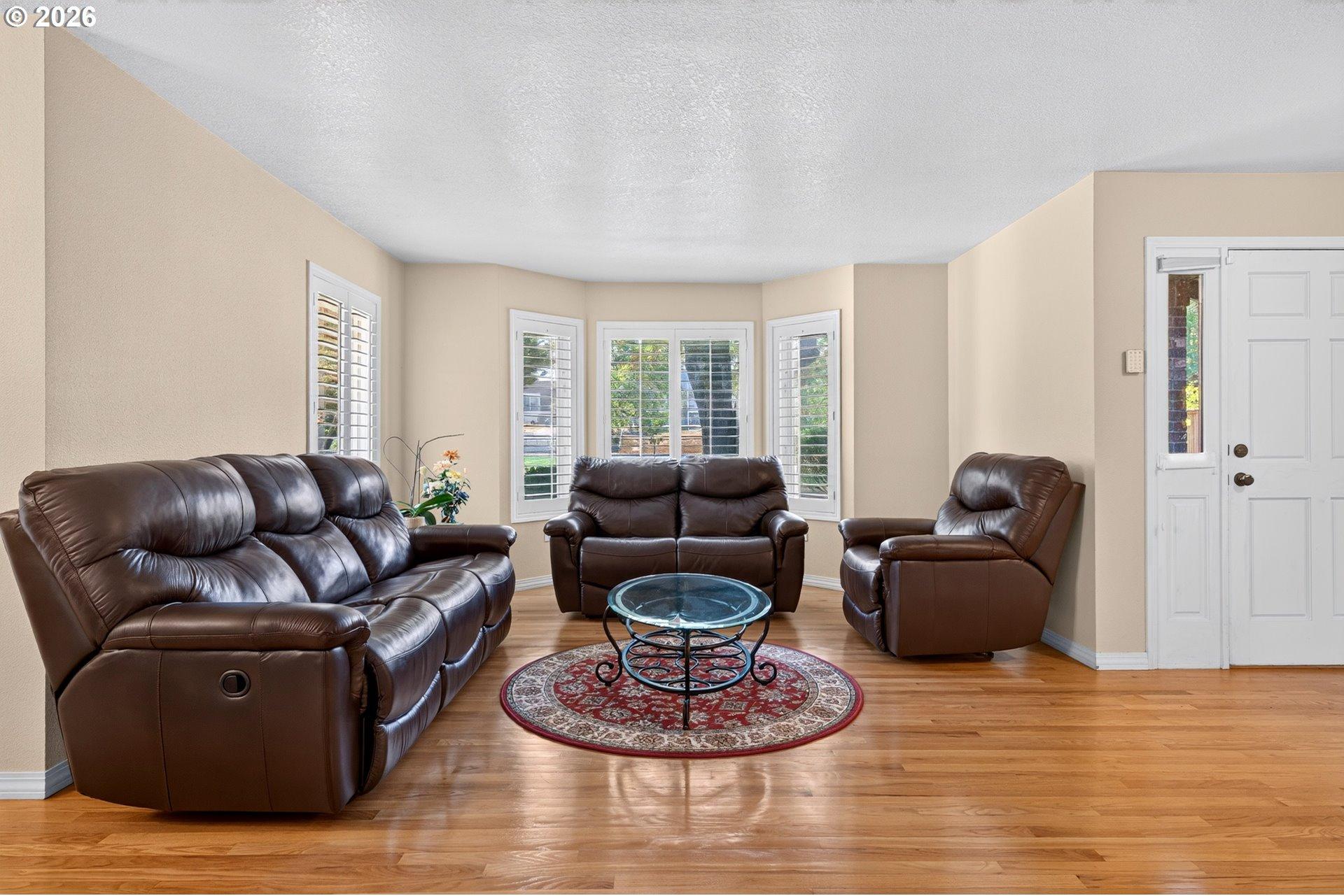 1545 Cloverleaf Road Lake Oswego, OR 97034 - Photo 8 of 48 Gallery Image 8