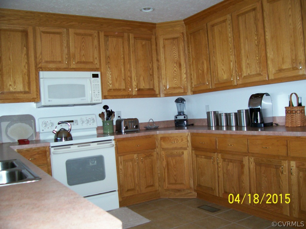 142 Wilson Acres Road Tappahannock, VA 22560 - Photo 9 of 24 Gallery Image 9